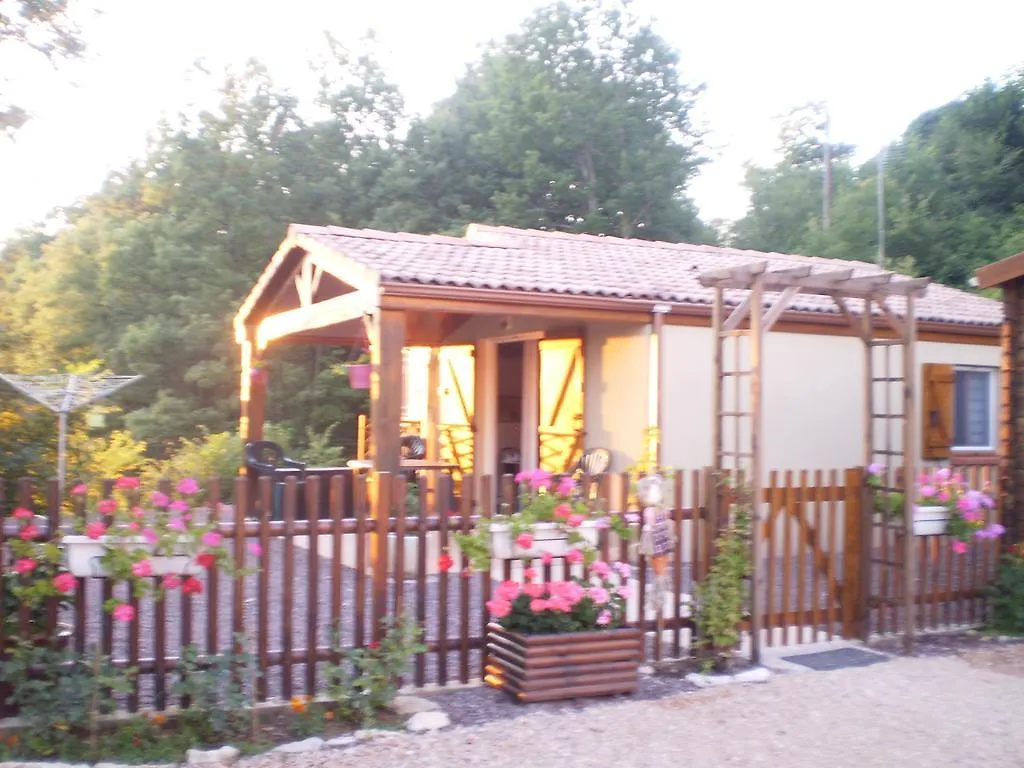 Gite Les Roziers Montmurat Holiday home